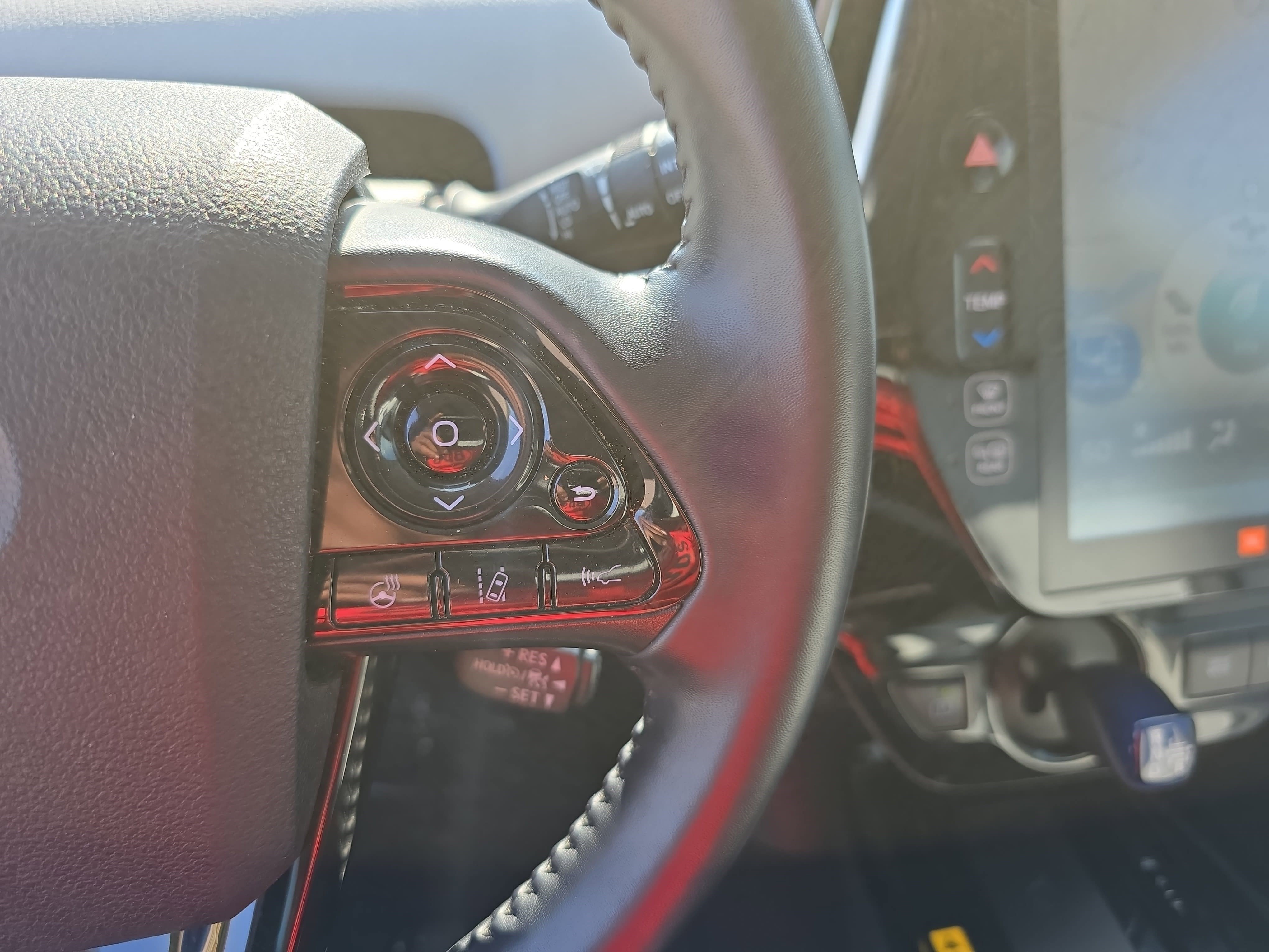 Used 2020 Toyota Prius Limited image 19