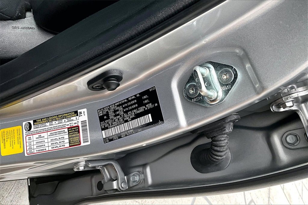 Used 2023 Toyota Highlander XLE image 16