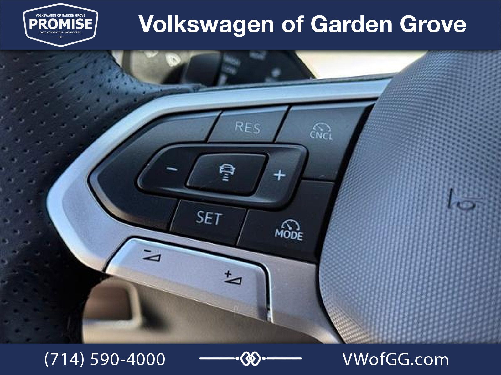 New 2026 Volkswagen Tiguan SE R-Line FWD image 17