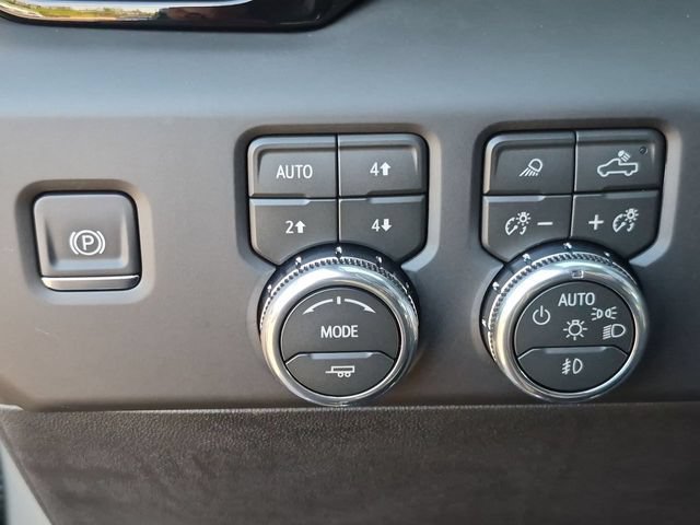 New 2026 GMC Sierra 1500 AT4 w/ LPO, Black Badging Package AWD/4WD image 19