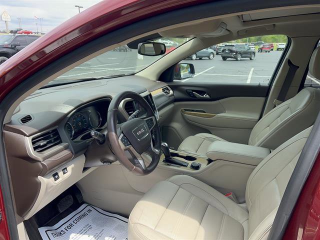 Used 2017 GMC Acadia Denali w/ Technology Package AWD/4WD image 13