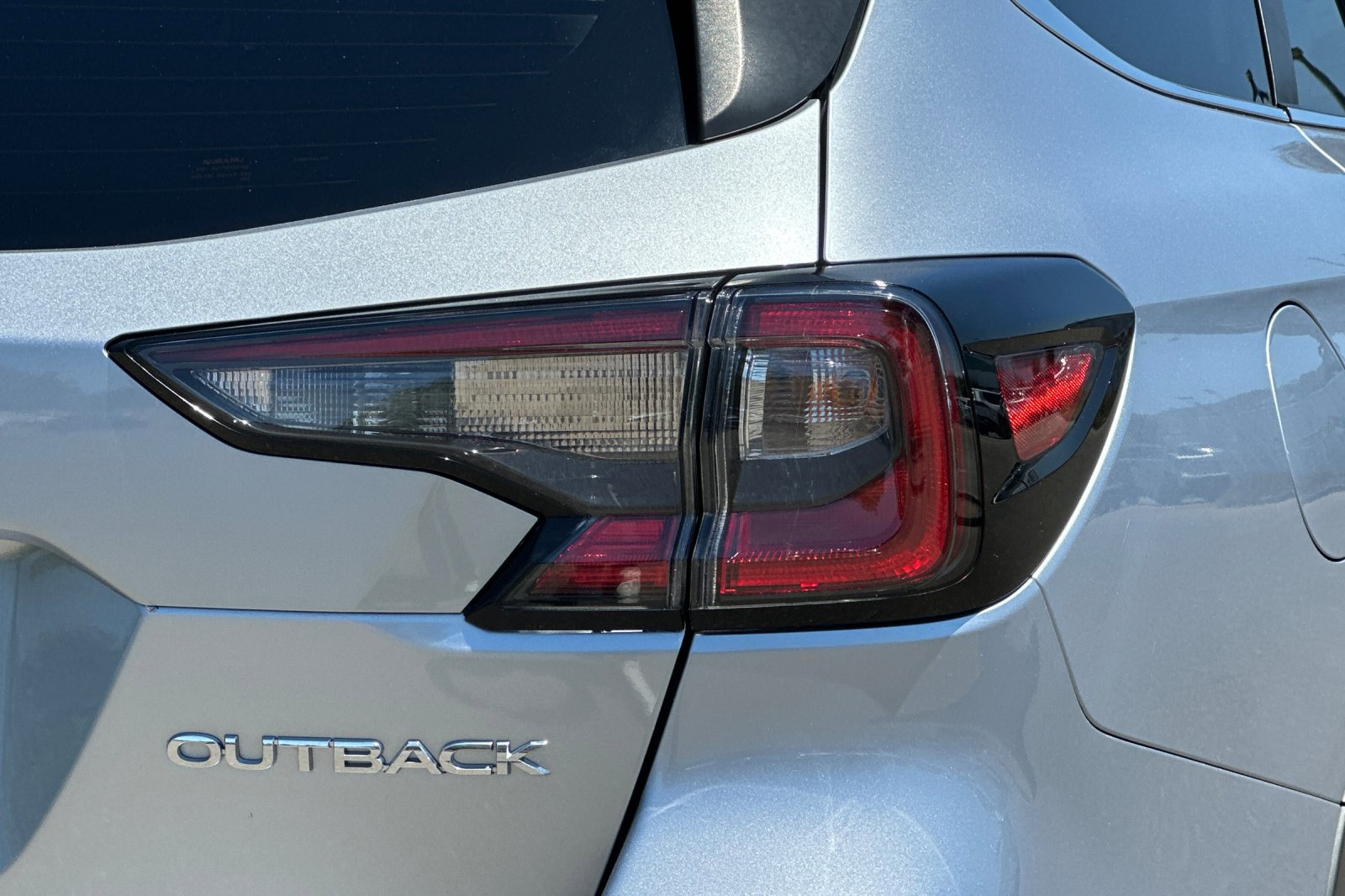 Used 2022 Subaru Outback Premium image 25