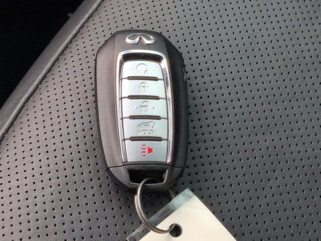 Used 2023 INFINITI QX50 Sport FWD image 32