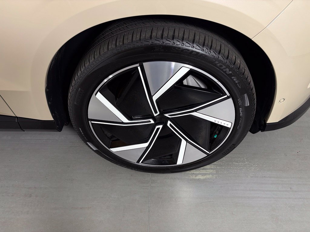 Used 2025 Volvo EX90 Ultra AWD/4WD image 10