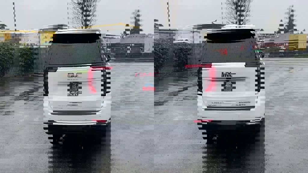 New 2026 GMC Yukon XL Elevation w/ Elevation Premium Package image 7