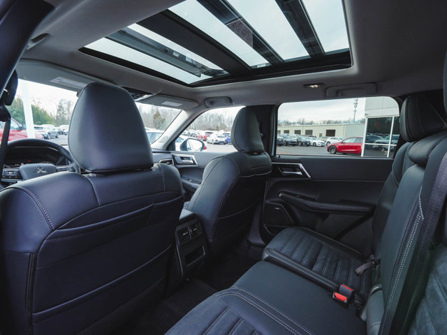 New 2026 Mitsubishi Outlander Trail Edition AWD/4WD image 35