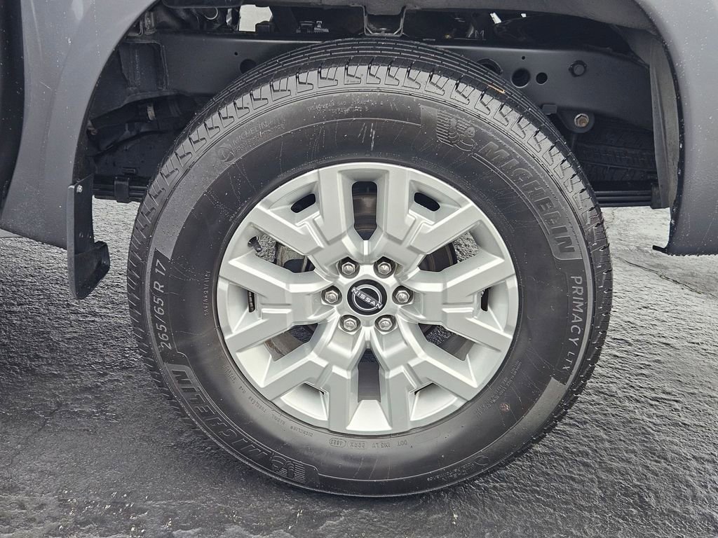 Used 2024 Nissan Frontier SV w/ SV Convenience Package image 41