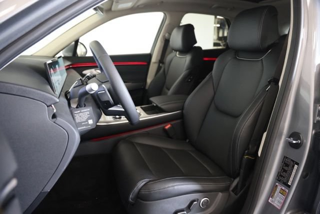 New 2026 Genesis GV70 2.5T Select AWD/4WD image 19