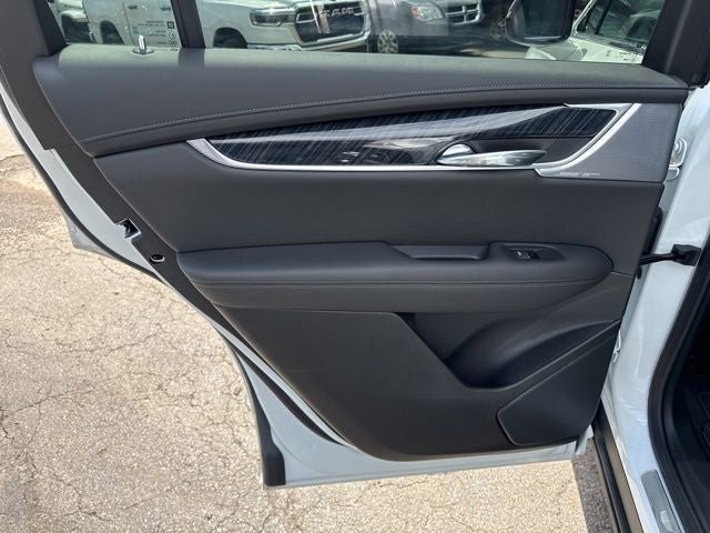 Used 2024 Cadillac XT6 Premium Luxury w/ Technology Package FWD image 15