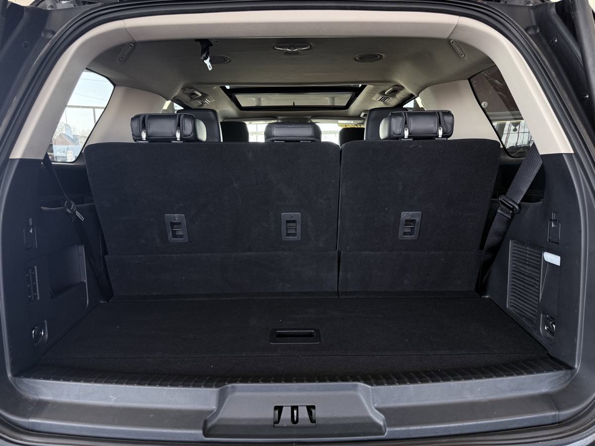 Used 2024 Ford Expedition XLT image 19