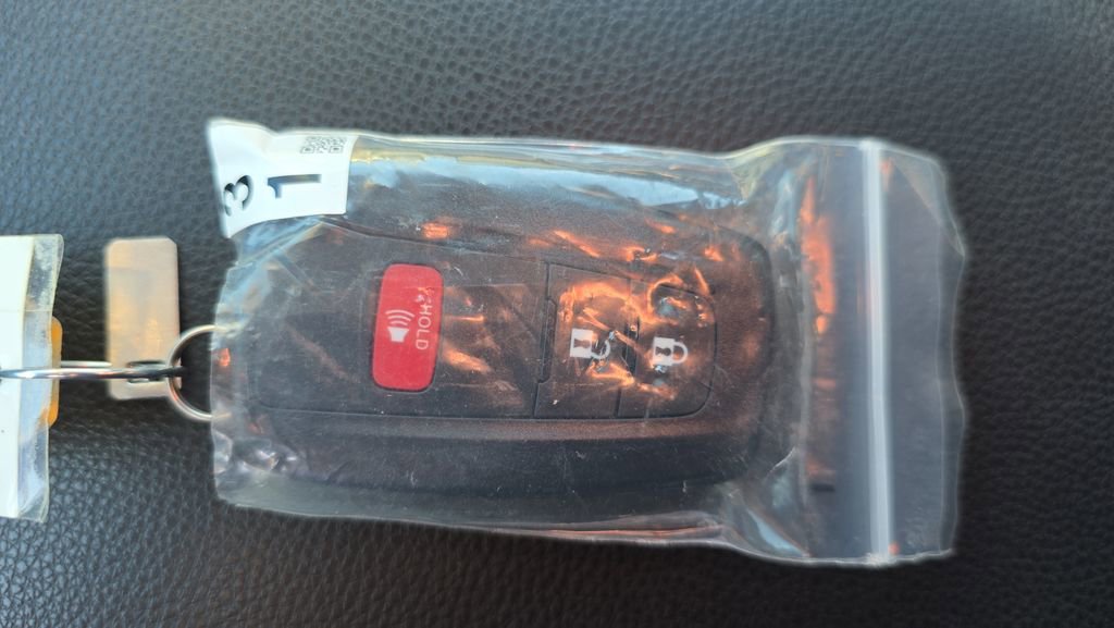 Used 2023 Toyota RAV4 XLE image 36