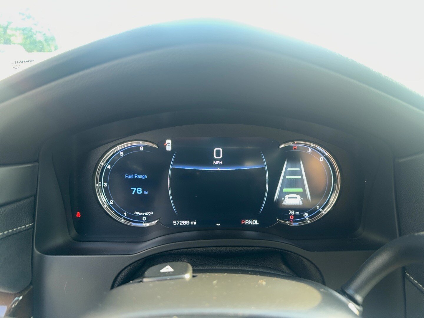 Used 2018 Cadillac Escalade ESV Luxury AWD/4WD image 29