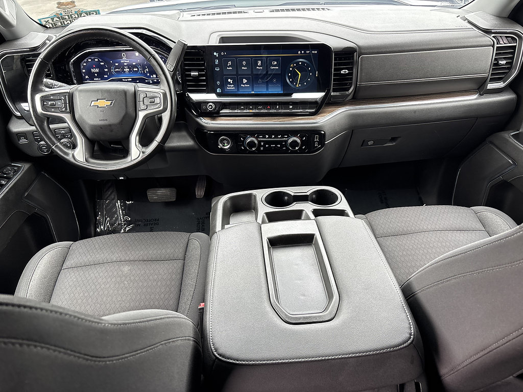 Used 2023 Chevrolet Silverado 1500 LT AWD/4WD image 23