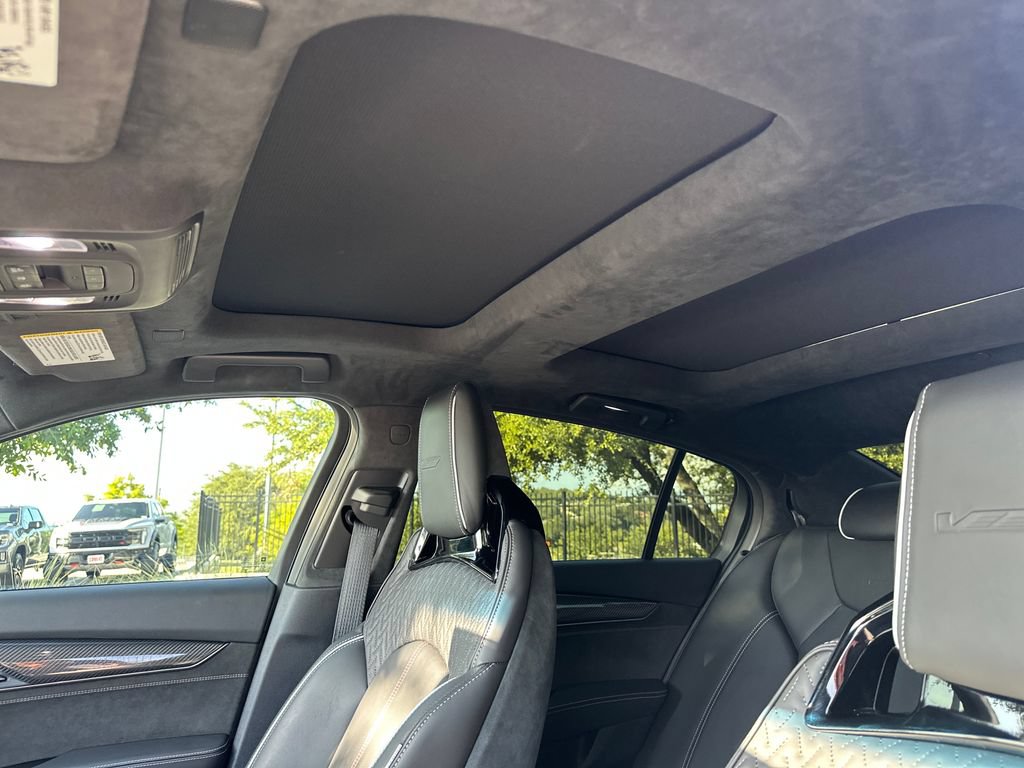 Used 2024 Cadillac CT5 V Blackwing w/ Driver Assist Package RWD image 32