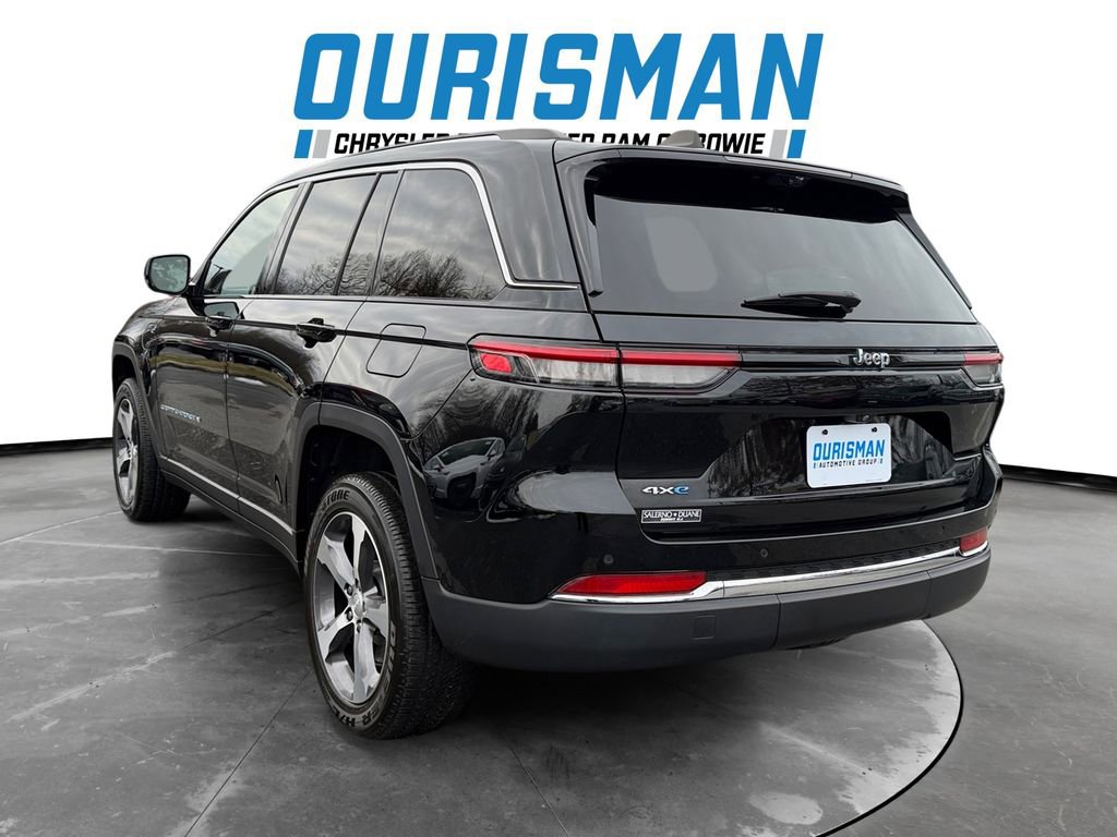 Used 2023 Jeep Grand Cherokee 4WD 4xe w/ Luxury Tech Group II image 4