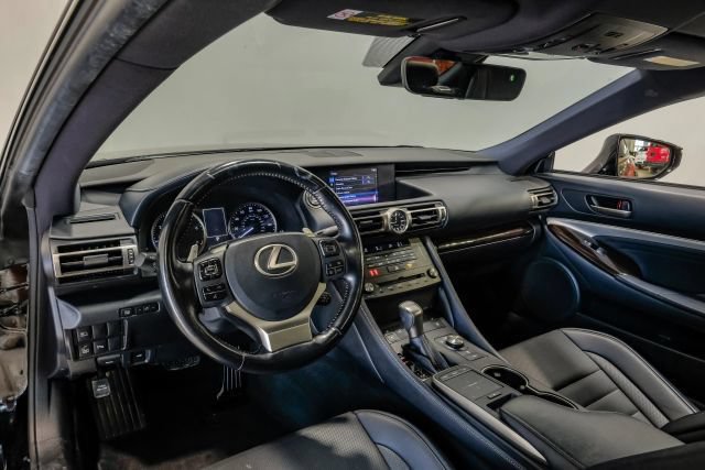 Used 2019 Lexus RC 350 w/ Premium Package RWD image 4