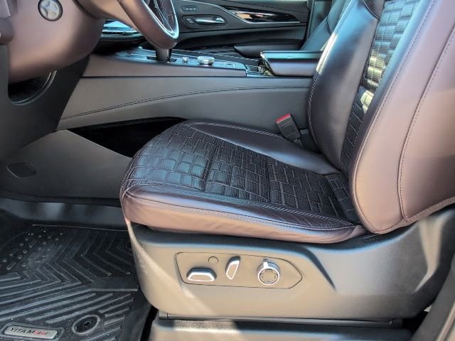 Used 2021 Cadillac Escalade Sport Platinum image 15