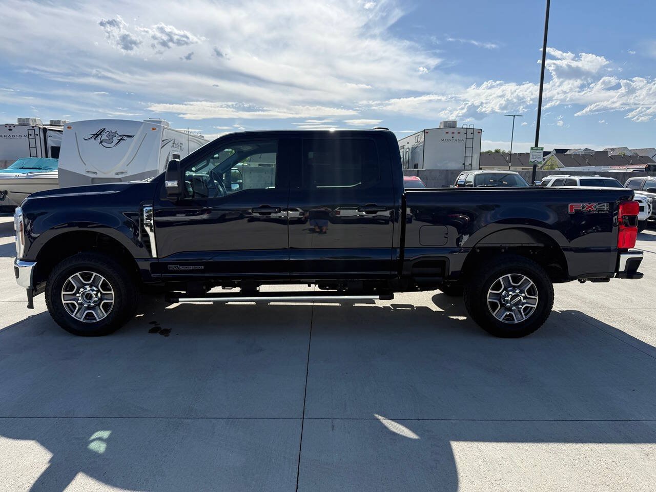 Used 2025 Ford F350 Lariat w/ FX4 Off-Road Package AWD/4WD image 6