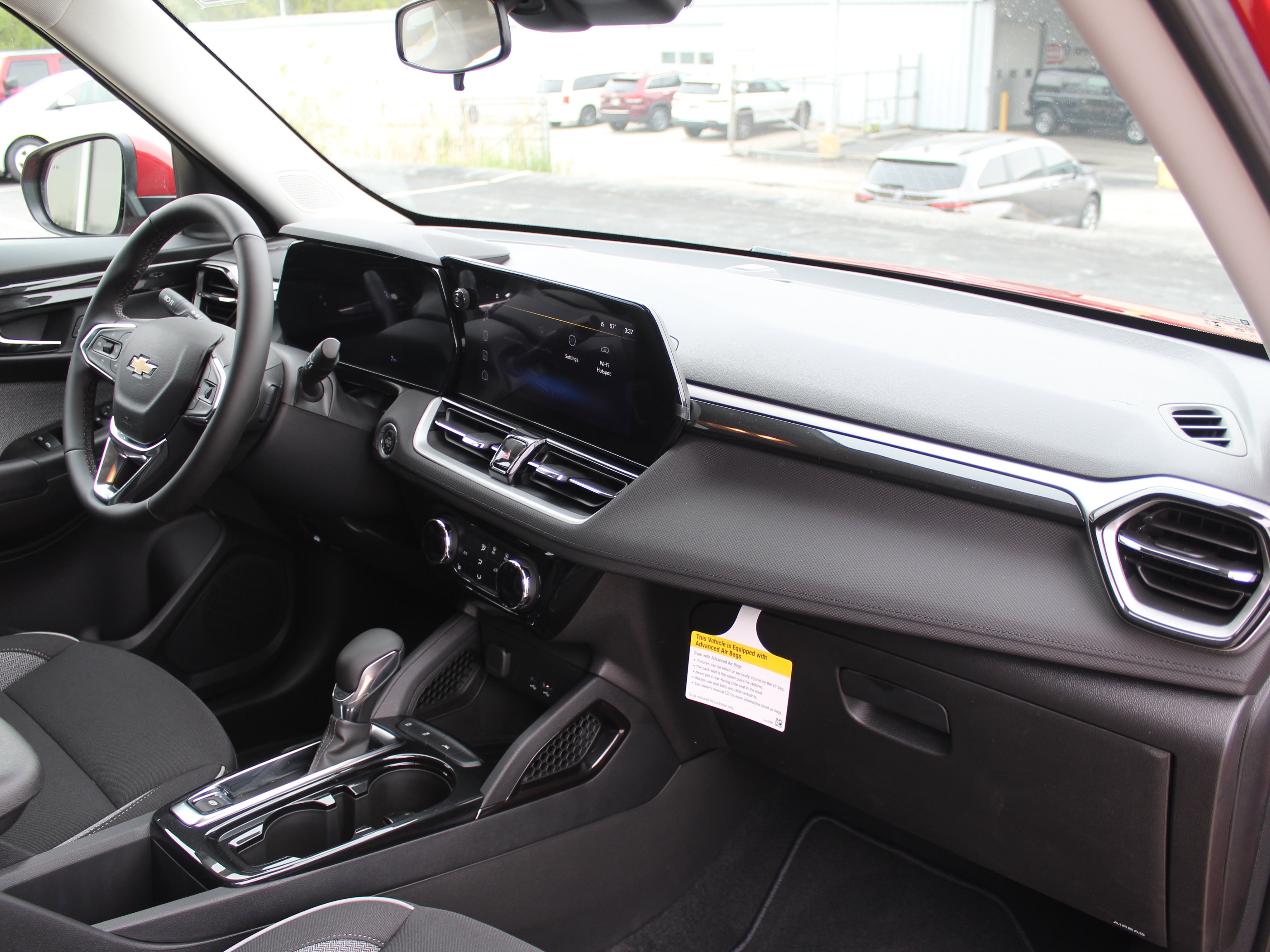 New 2026 Chevrolet TrailBlazer LT w/ LT Cold Weather Package FWD image 14