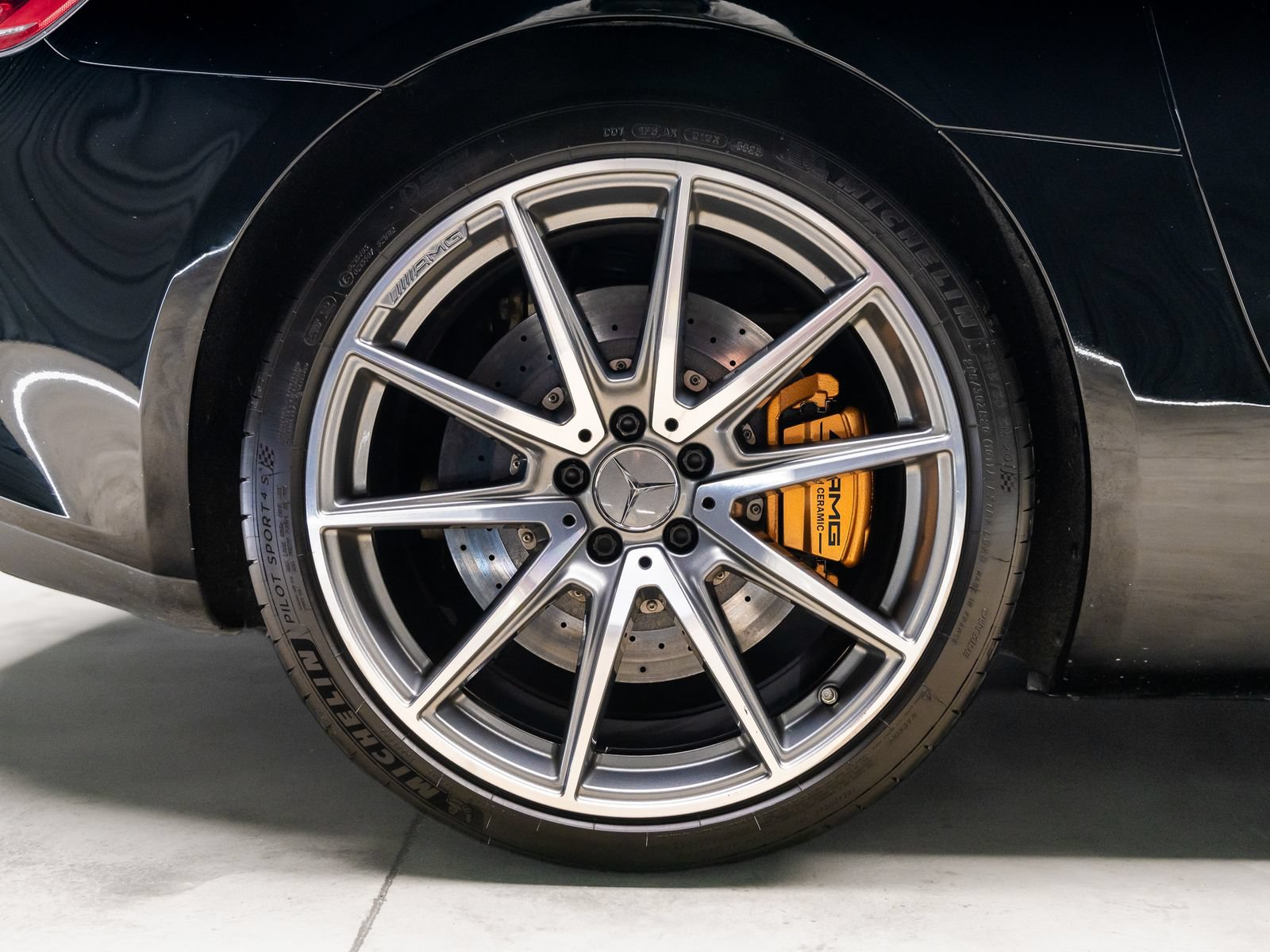 Used 2016 Mercedes-Benz AMG GT S image 32