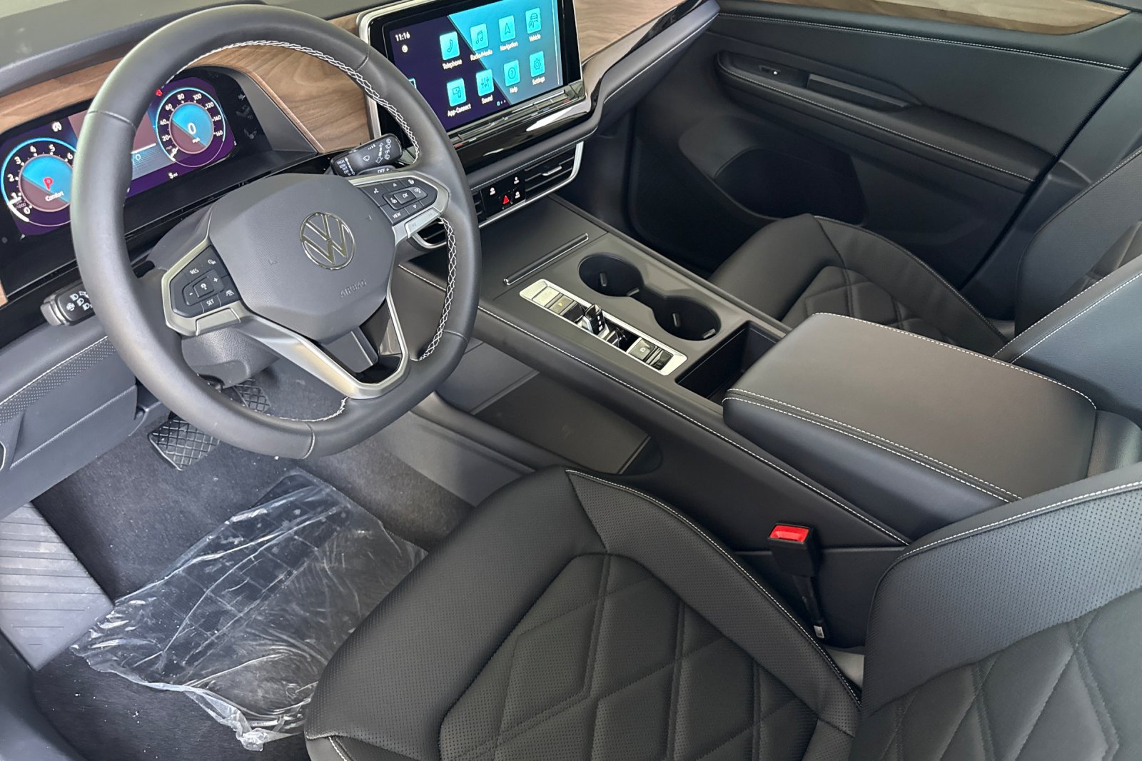 New 2026 Volkswagen Atlas SE FWD image 10