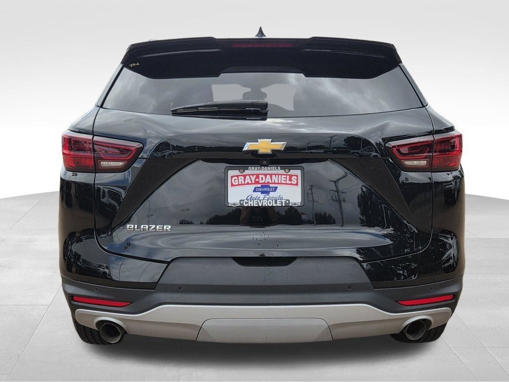 Used 2024 Chevrolet Blazer LT w/ Convenience Package FWD image 7