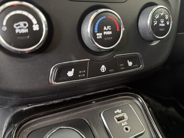 Used 2018 Jeep Compass Latitude AWD/4WD image 29