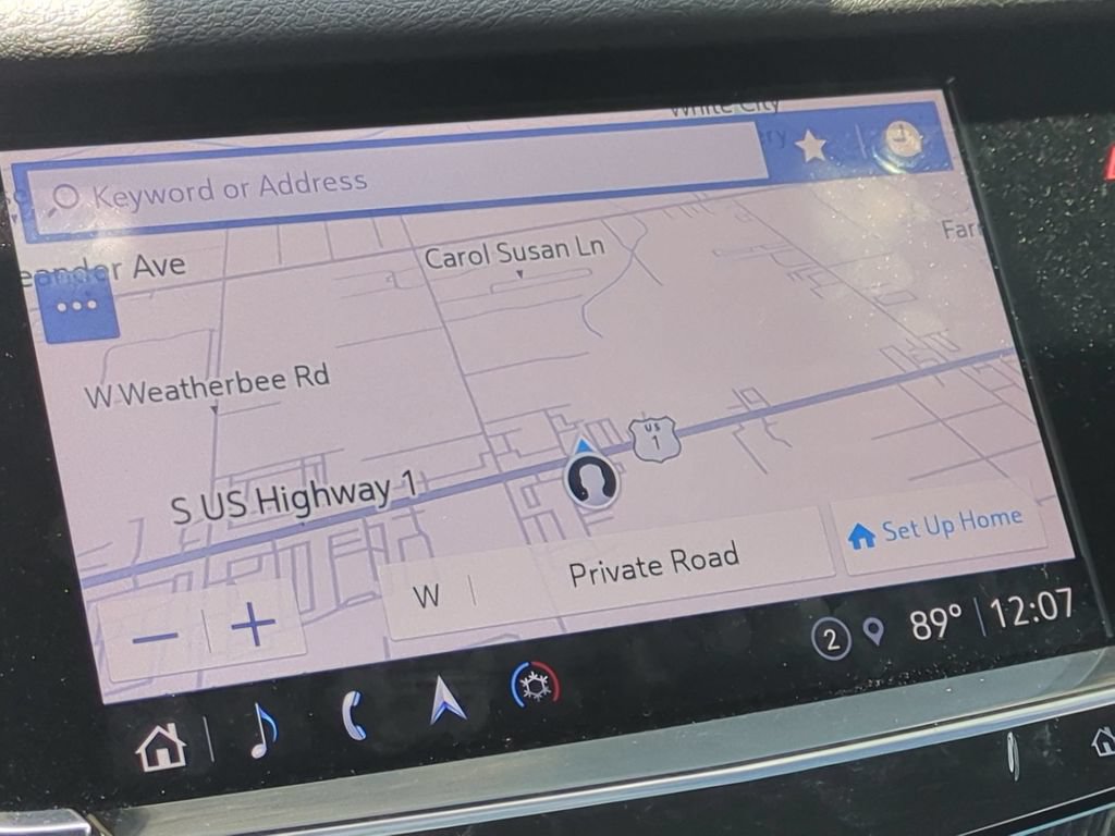 Used 2025 Cadillac XT6 Premium Luxury FWD image 27