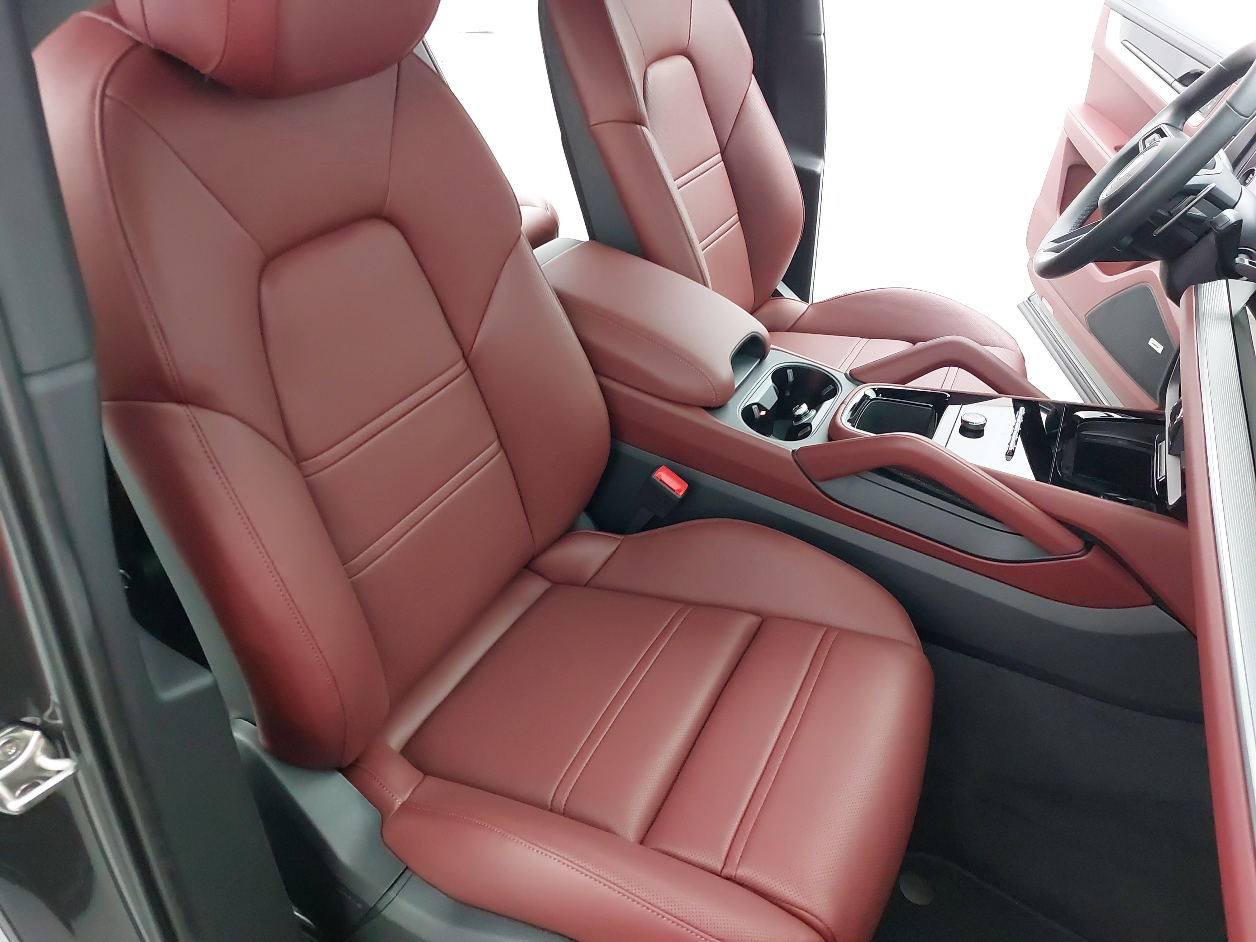 New 2026 Porsche Cayenne S image 12