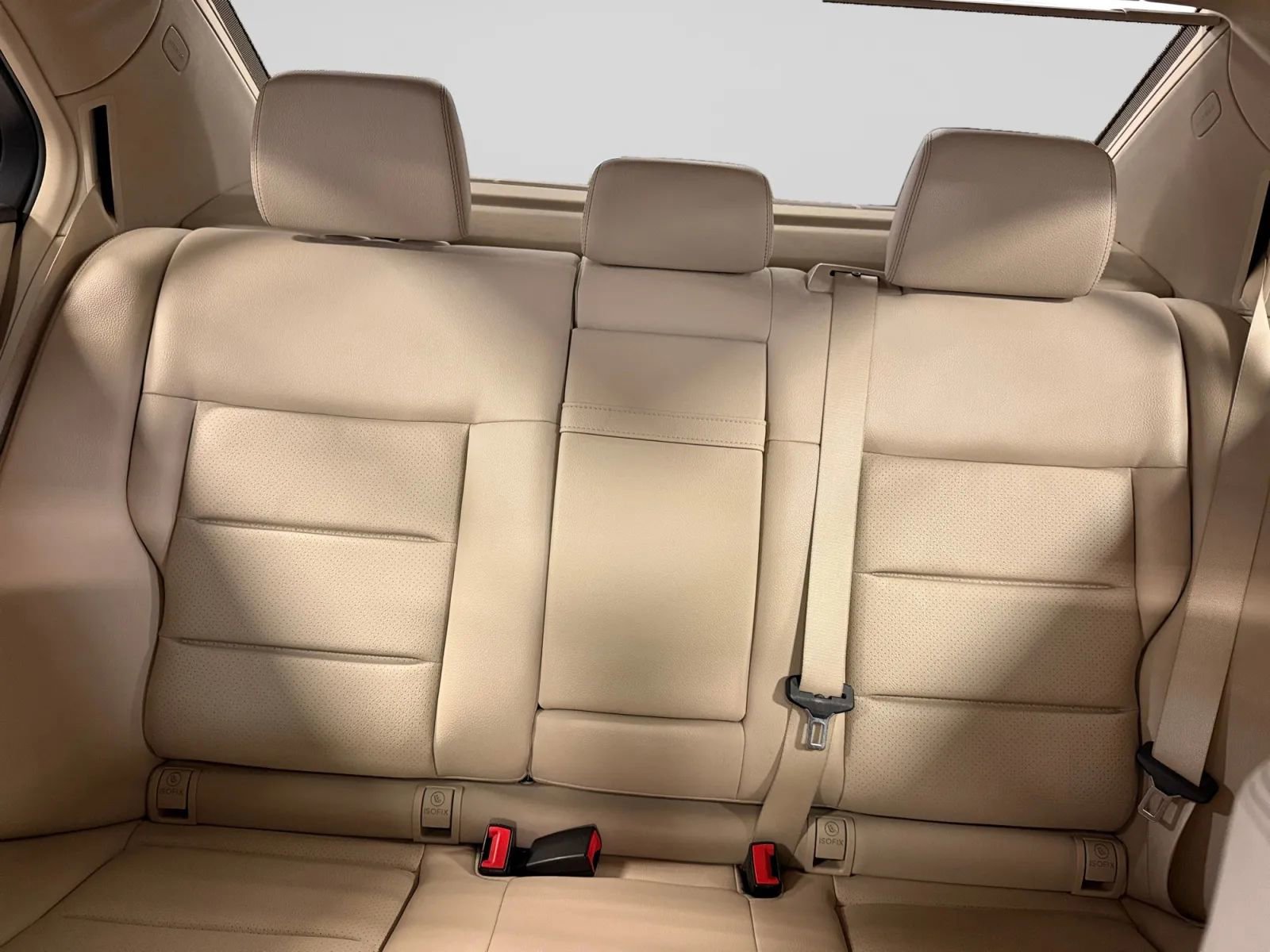 Used 2015 Mercedes-Benz E 350 E 350 4MATIC Sedan 4D w/ Premium 1 Package image 22