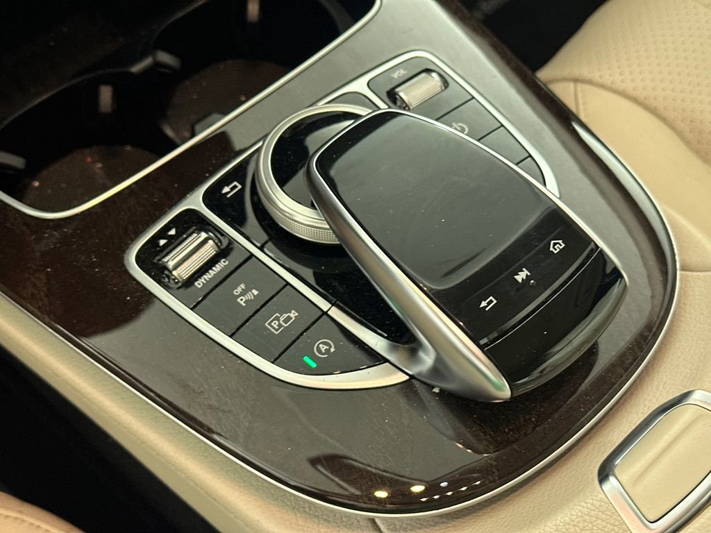Used 2020 Mercedes-Benz E 350 Sedan image 7