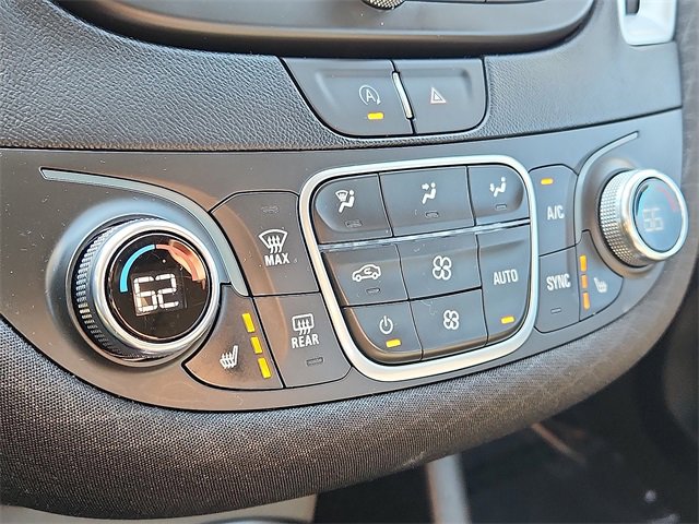 Used 2024 Chevrolet Malibu LT image 11