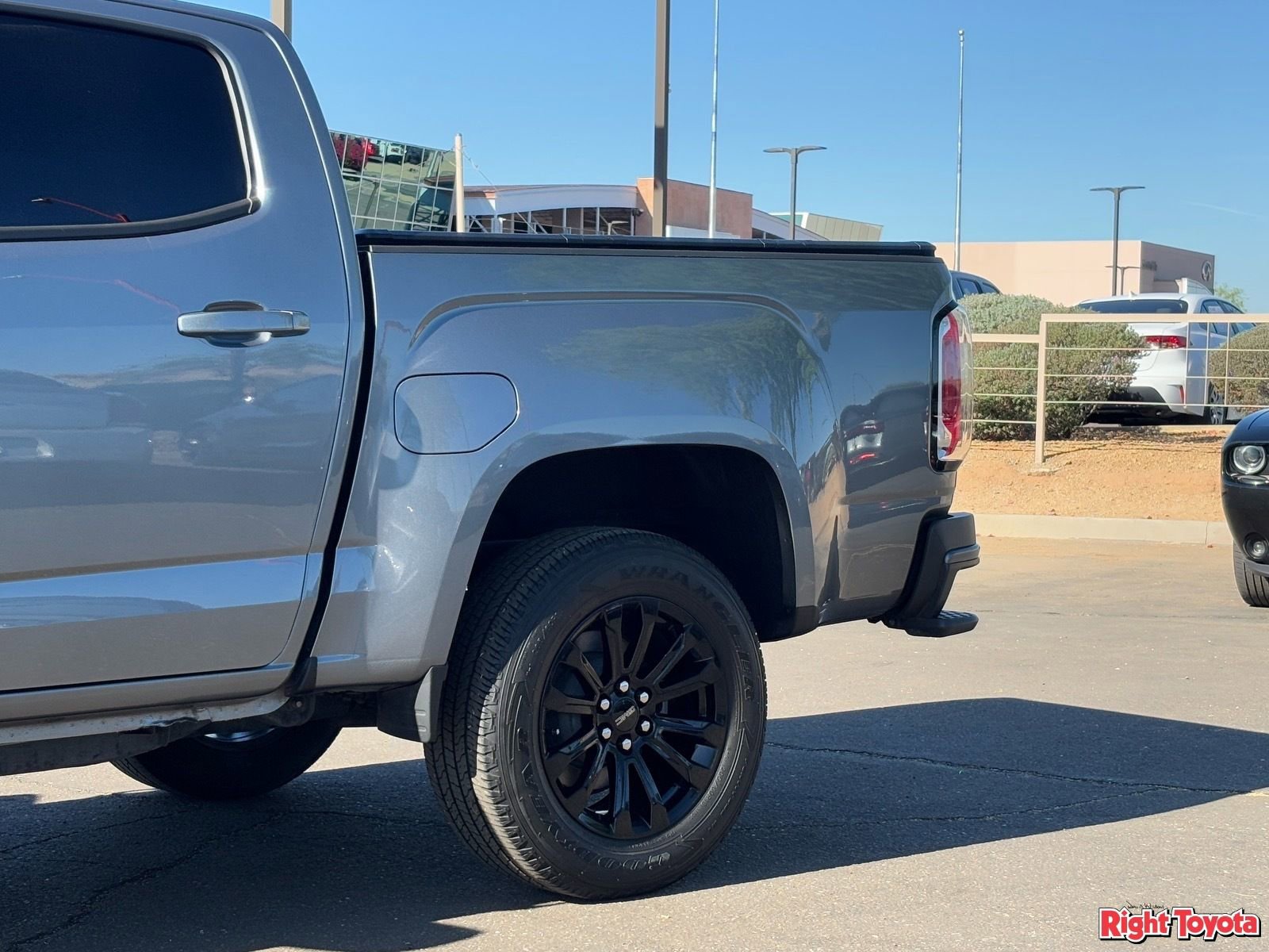 Used 2022 GMC Canyon Elevation w/ Elevation Premium Package image 9