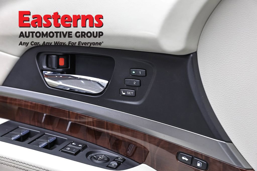 Used 2016 Acura RLX Sport Hybrid w/ Technology Pkg image 21