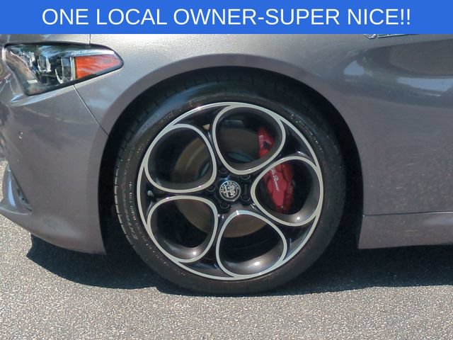 Used 2024 Alfa Romeo Giulia Veloce RWD image 10