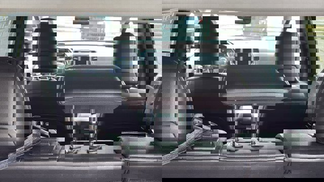 Used 2020 Jeep Cherokee Trailhawk w/ Cold Weather Group image 23