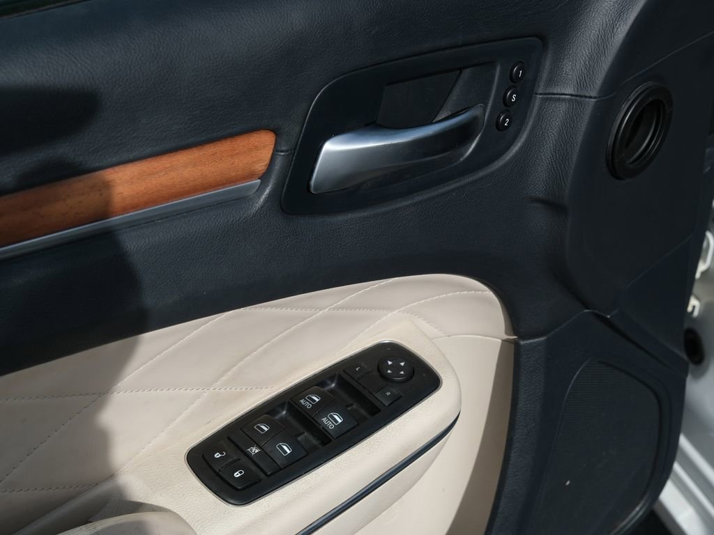 Used 2018 Chrysler 300 C w/ Sun, Sound & Nav Package image 28