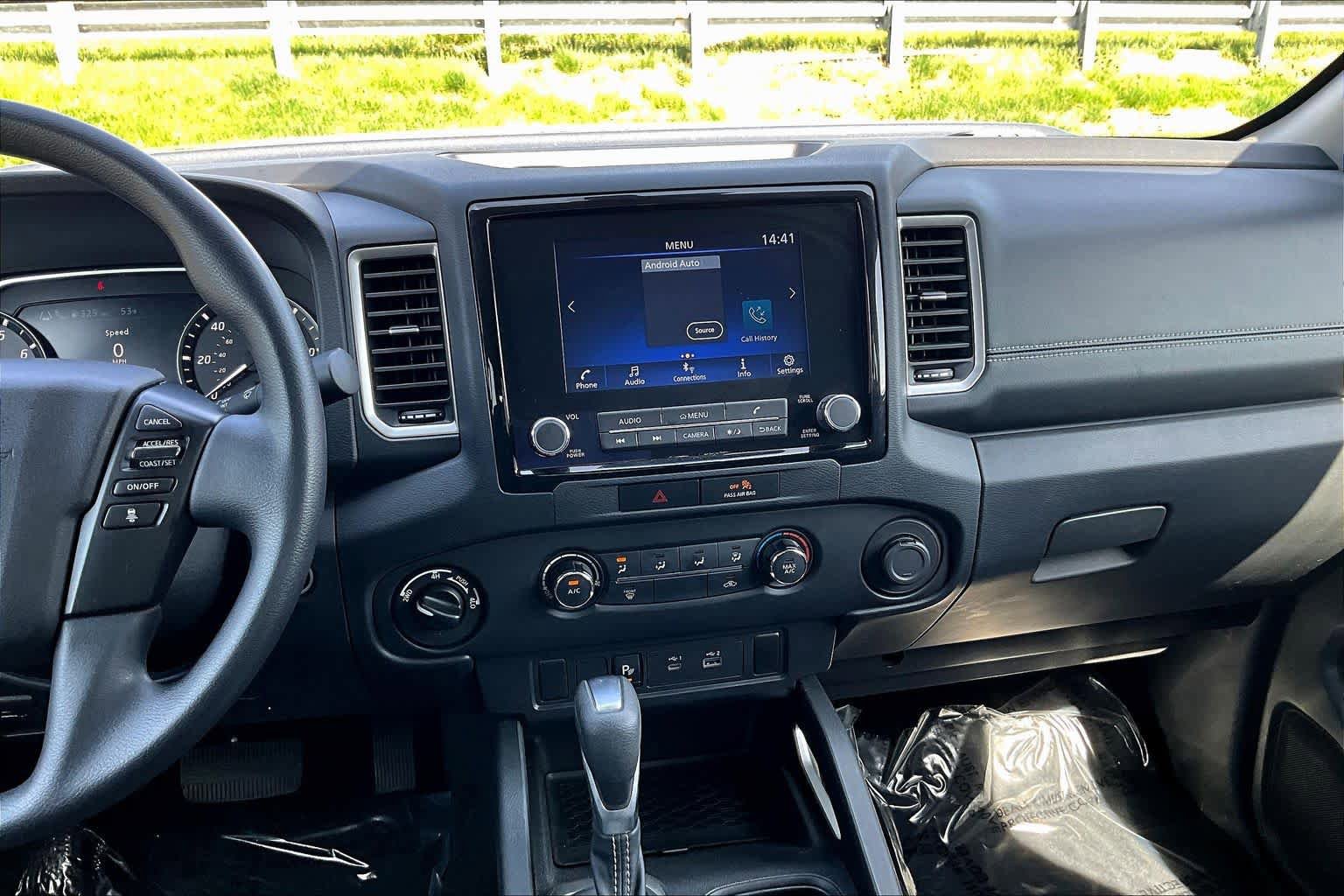 Used 2023 Nissan Frontier SV w/ Technology Package image 7