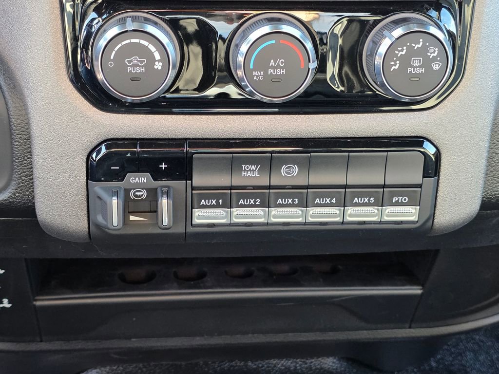 New 2026 RAM 3500 Tradesman w/ Chrome Appearance Group A image 25