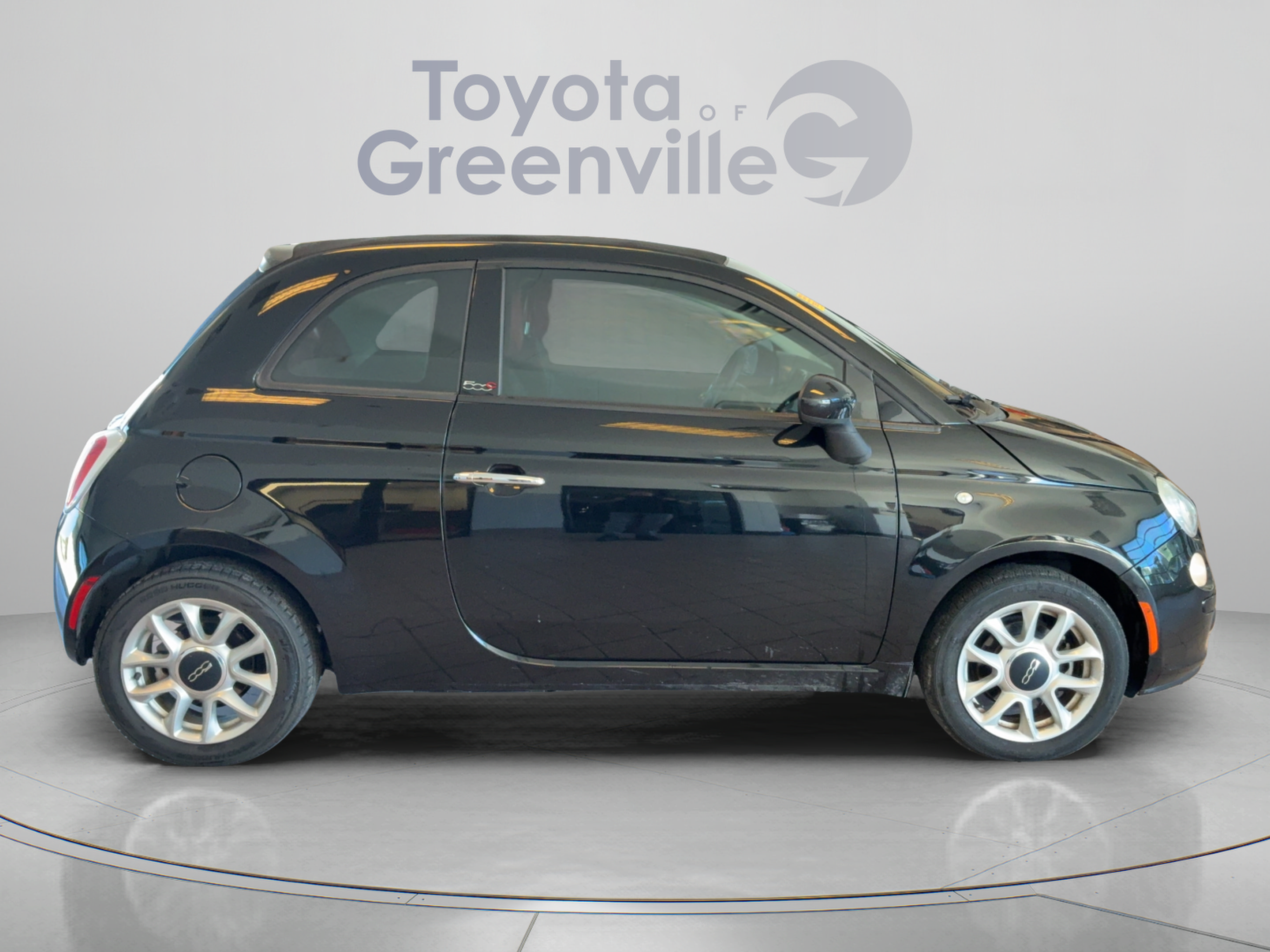 Used 2017 FIAT 500 Pop FWD image 7