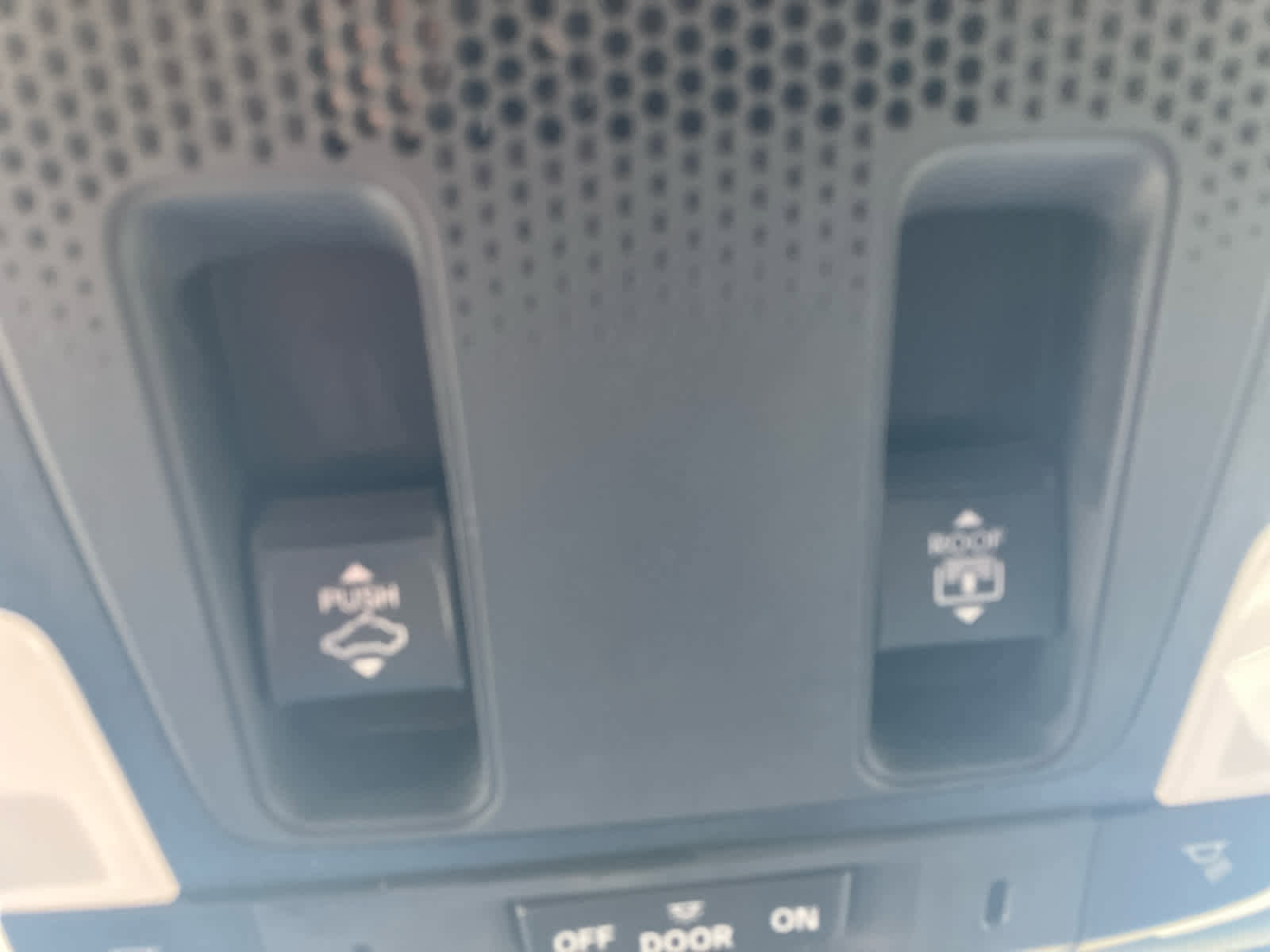 Used 2025 Honda Pilot TrailSport image 23