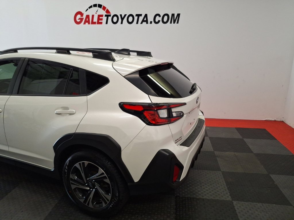 Used 2024 Subaru Crosstrek 2.0i Premium AWD/4WD image 7