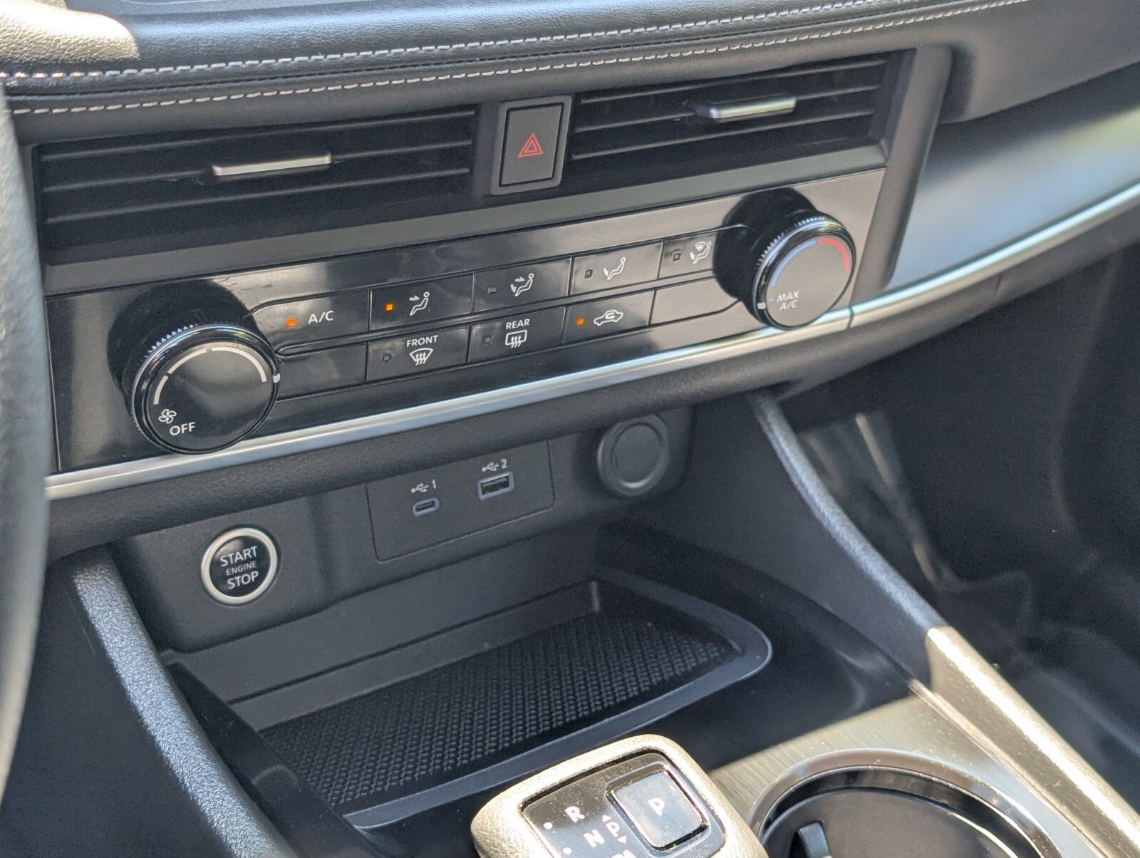 Used 2023 Nissan Rogue S FWD image 25
