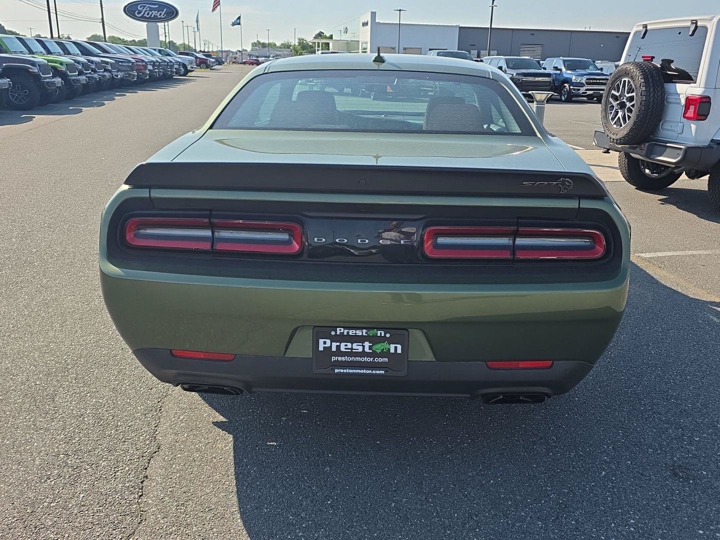Used 2022 Dodge Challenger SRT Hellcat Redeye RWD image 9