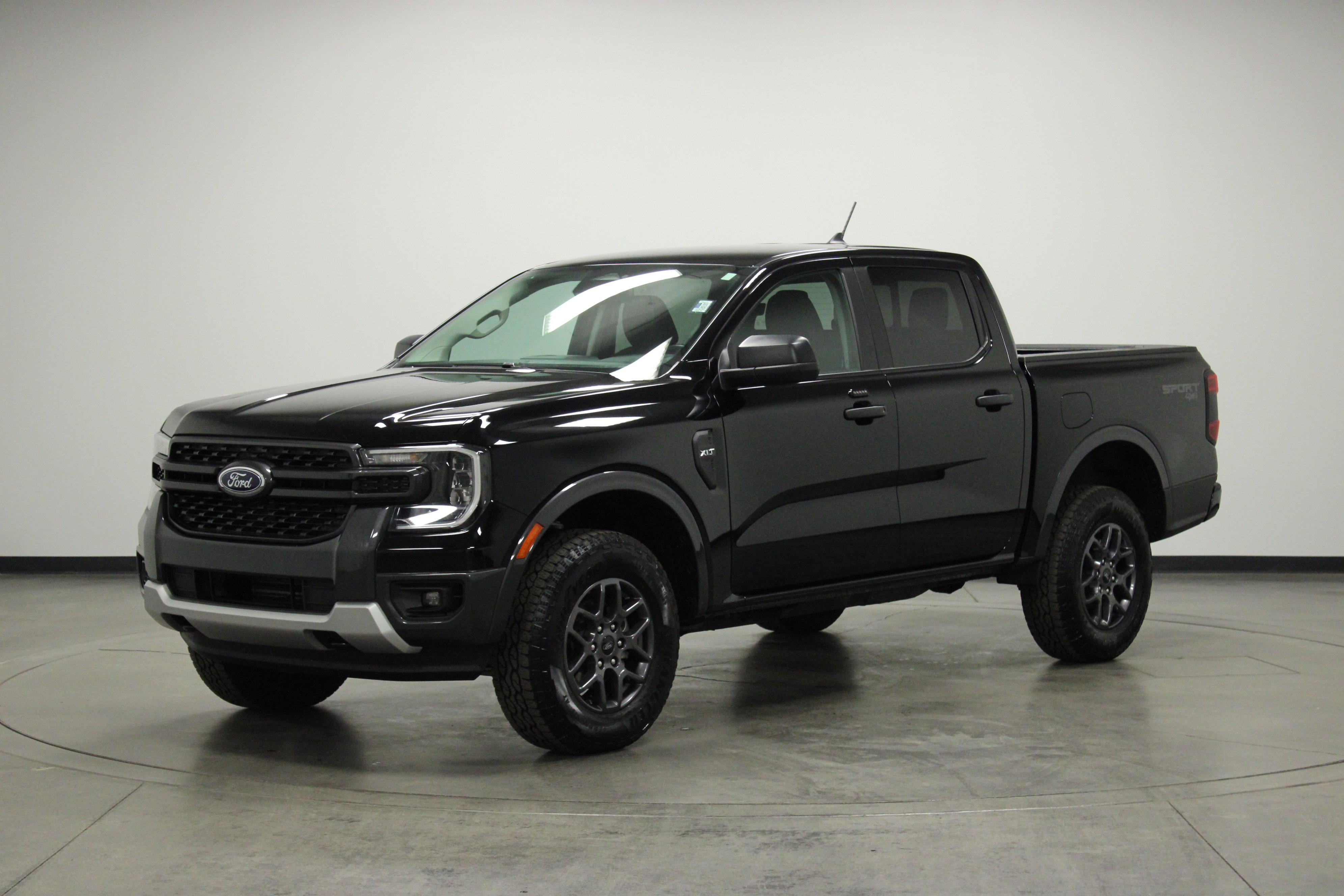 Used 2024 Ford Ranger XLT w/ Equipment Group 301A High image 4