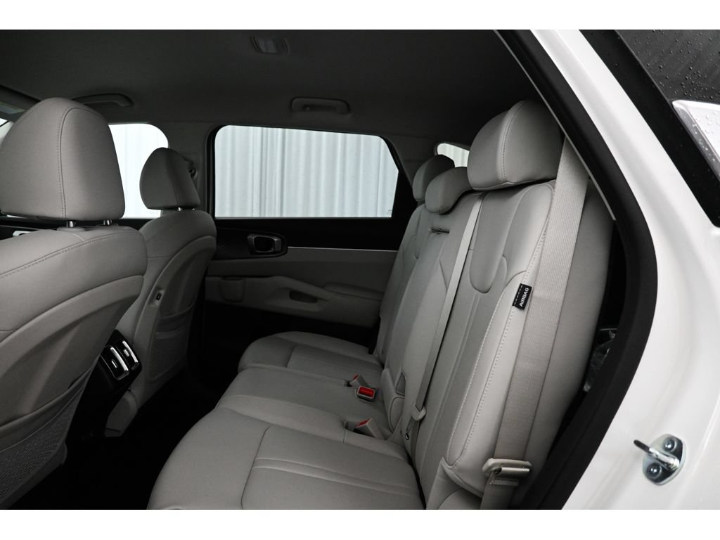 New 2026 Kia Sorento EX FWD image 12