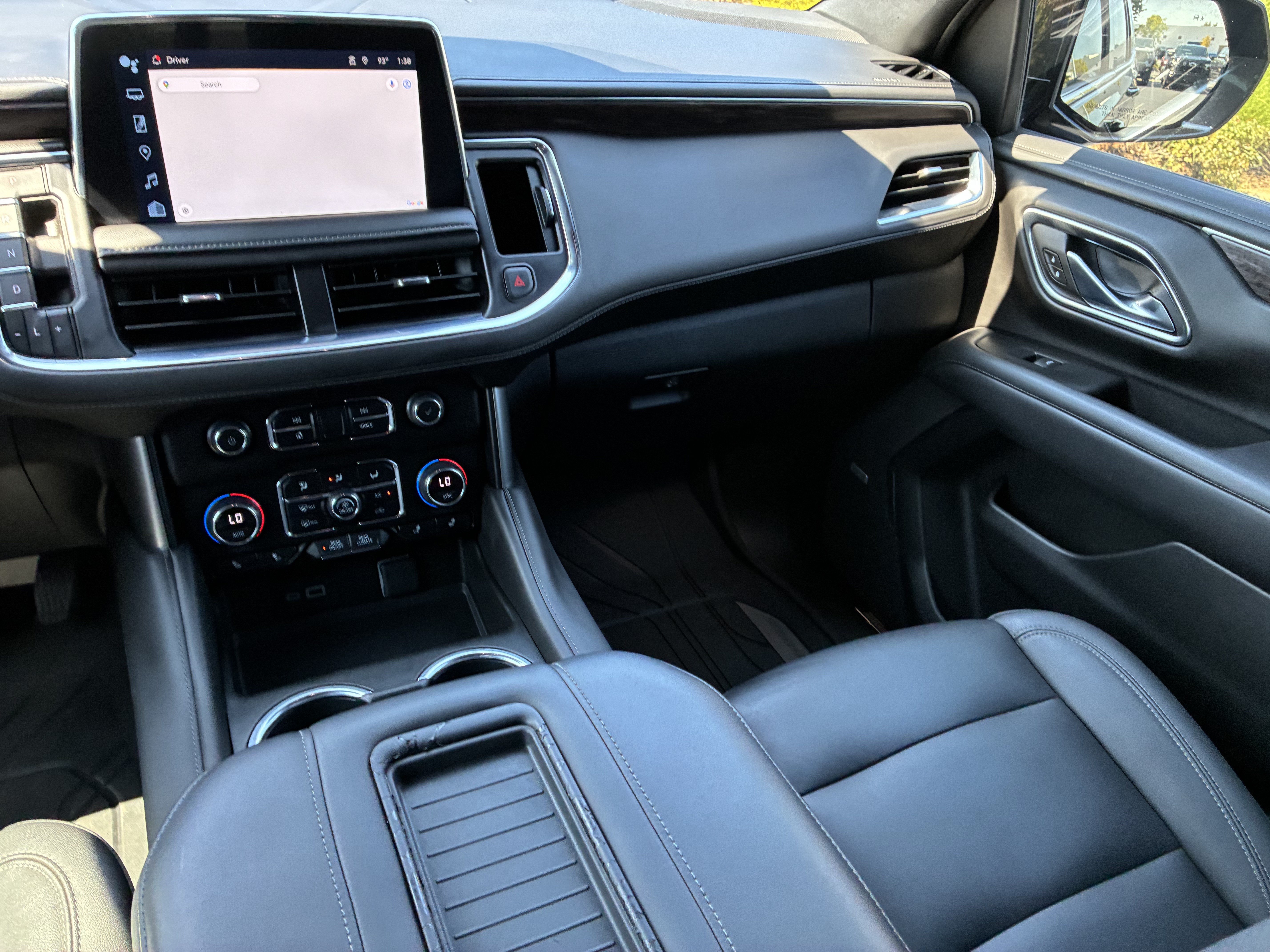 Used 2024 Chevrolet Tahoe LT w/ Luxury Package RWD image 20