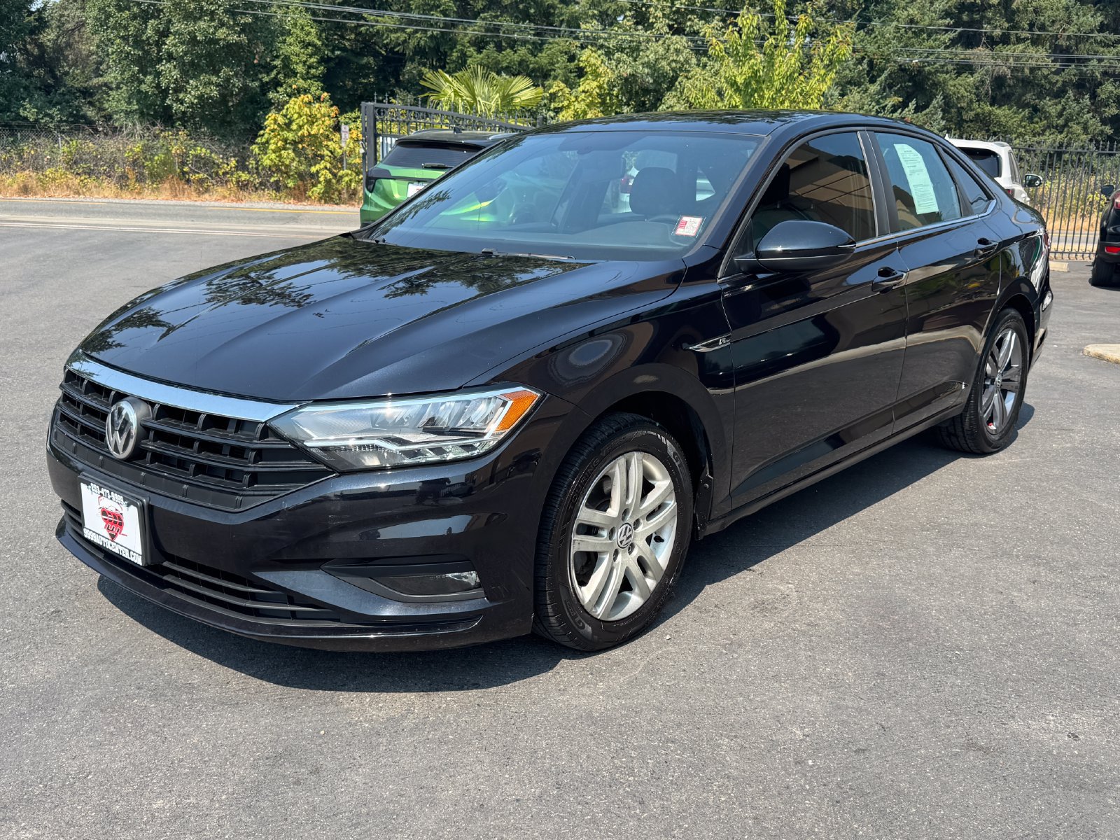 Used 2020 Volkswagen Jetta R-Line w/ R-Line Cold Weather Package FWD image 3