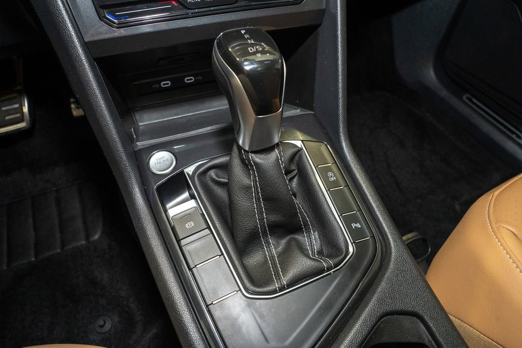 Used 2024 Volkswagen Tiguan SE R-Line image 19