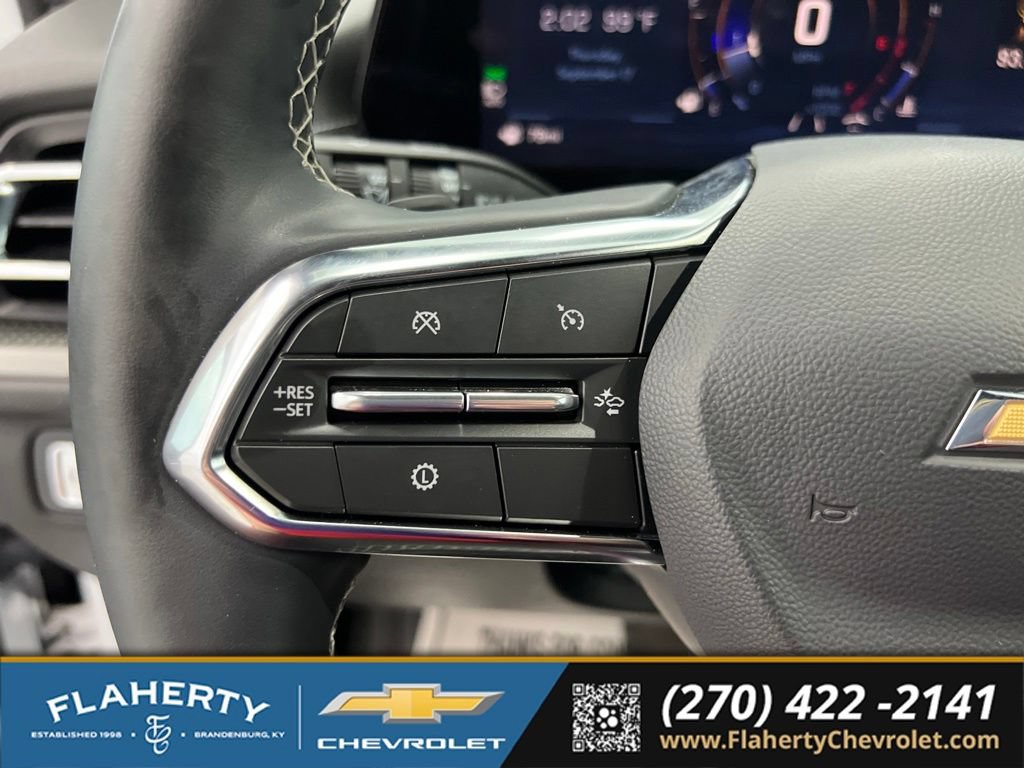 Used 2026 Chevrolet Traverse LT w/ Driver Confidence Package FWD image 24
